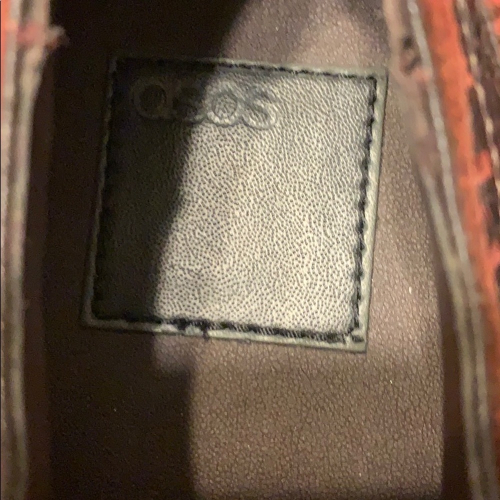 ASOS - Picture 1 of 4